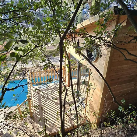 La Aixoise Piscine & Jacuzzi *